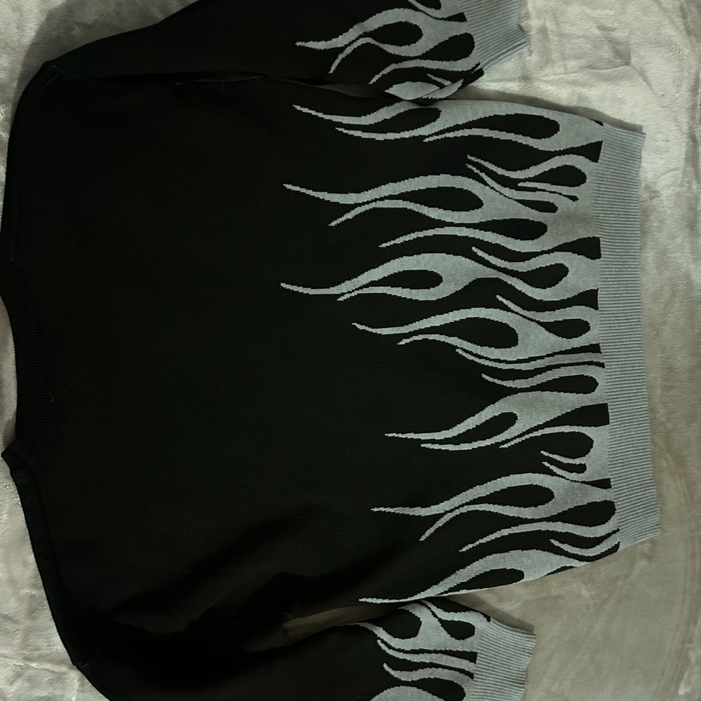 FLAME SWEATER - MEDIUM - Picture 4 of 4